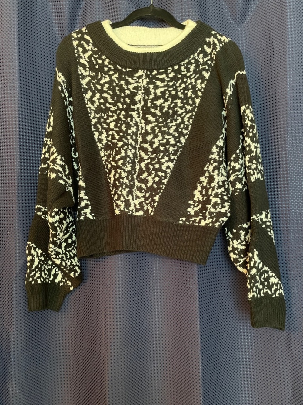 Black & White Textured Cropped Crewneck Sweater